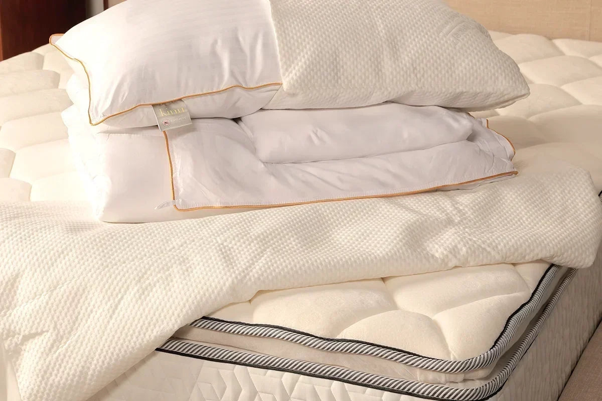 How to Layer Bed Linens: A Simple Guide to Making Your Bed
