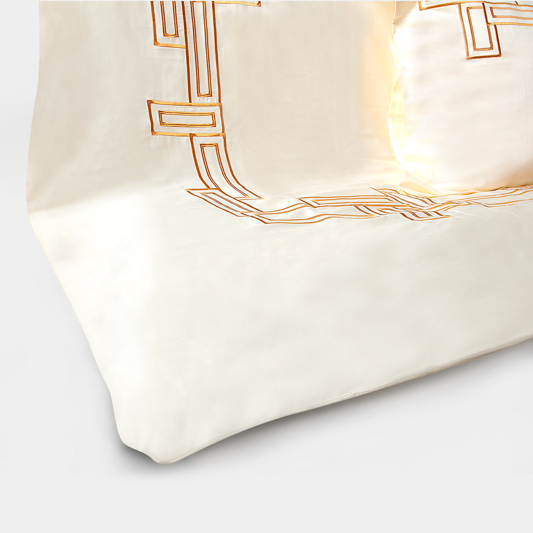 Francis Libiran Déco Meridian Bedspread